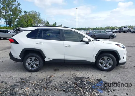 2025 Toyota Rav4 Hybrid Xle z USA, uszkodzony, nr VIN JTMRWRFV9SD315663